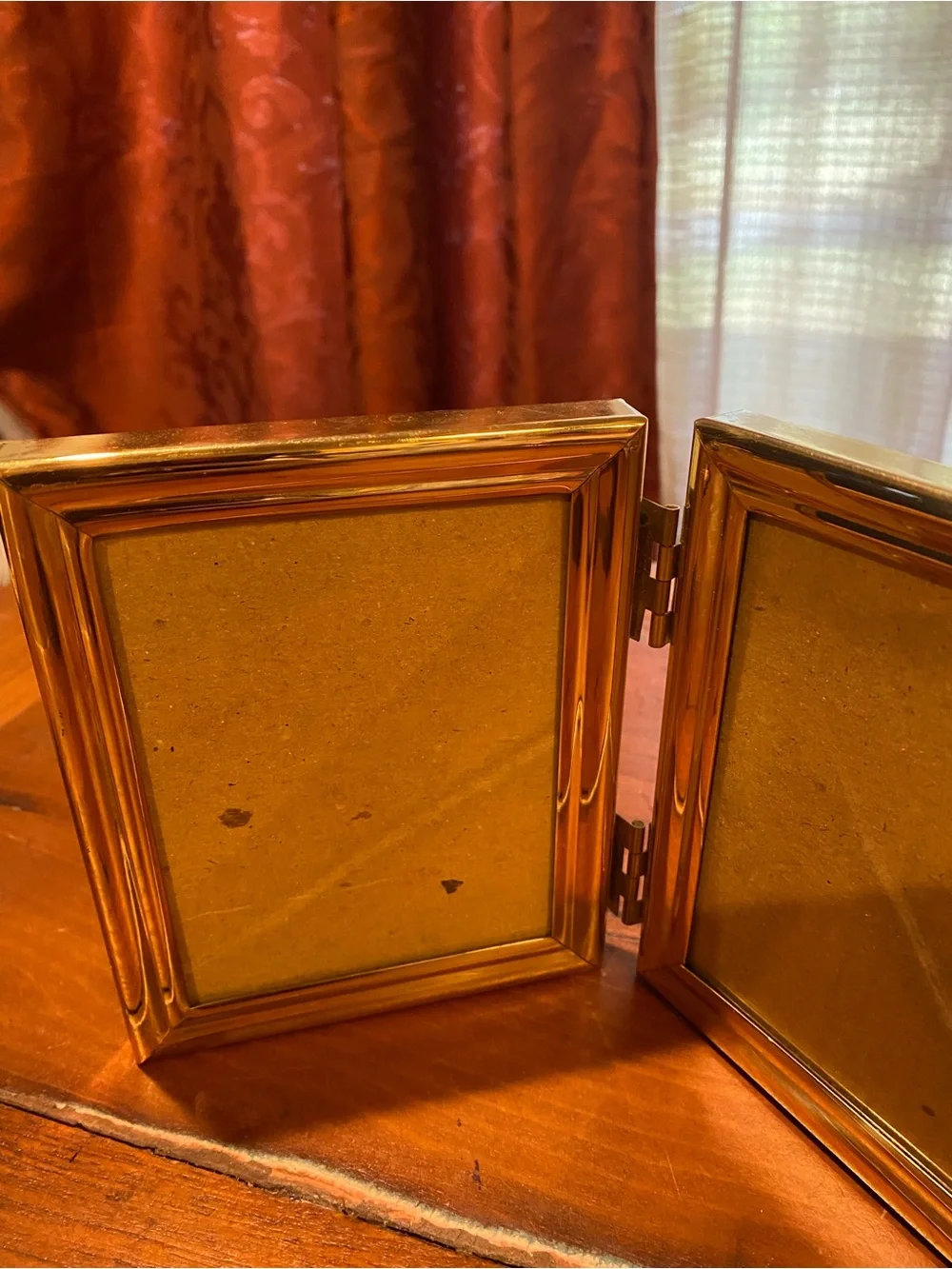 Classic Brass Double Hinged Picture Frame